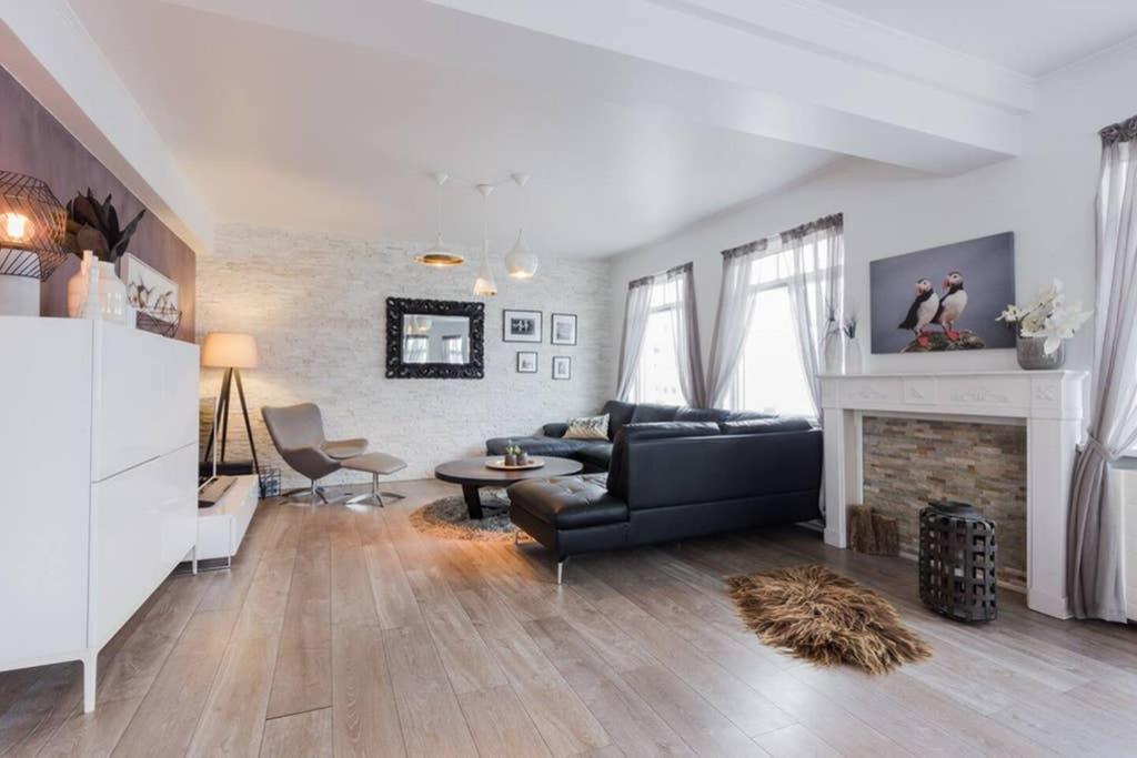 אקורירי Superb Central Location, No Car Needed - Spacious מראה חיצוני תמונה
